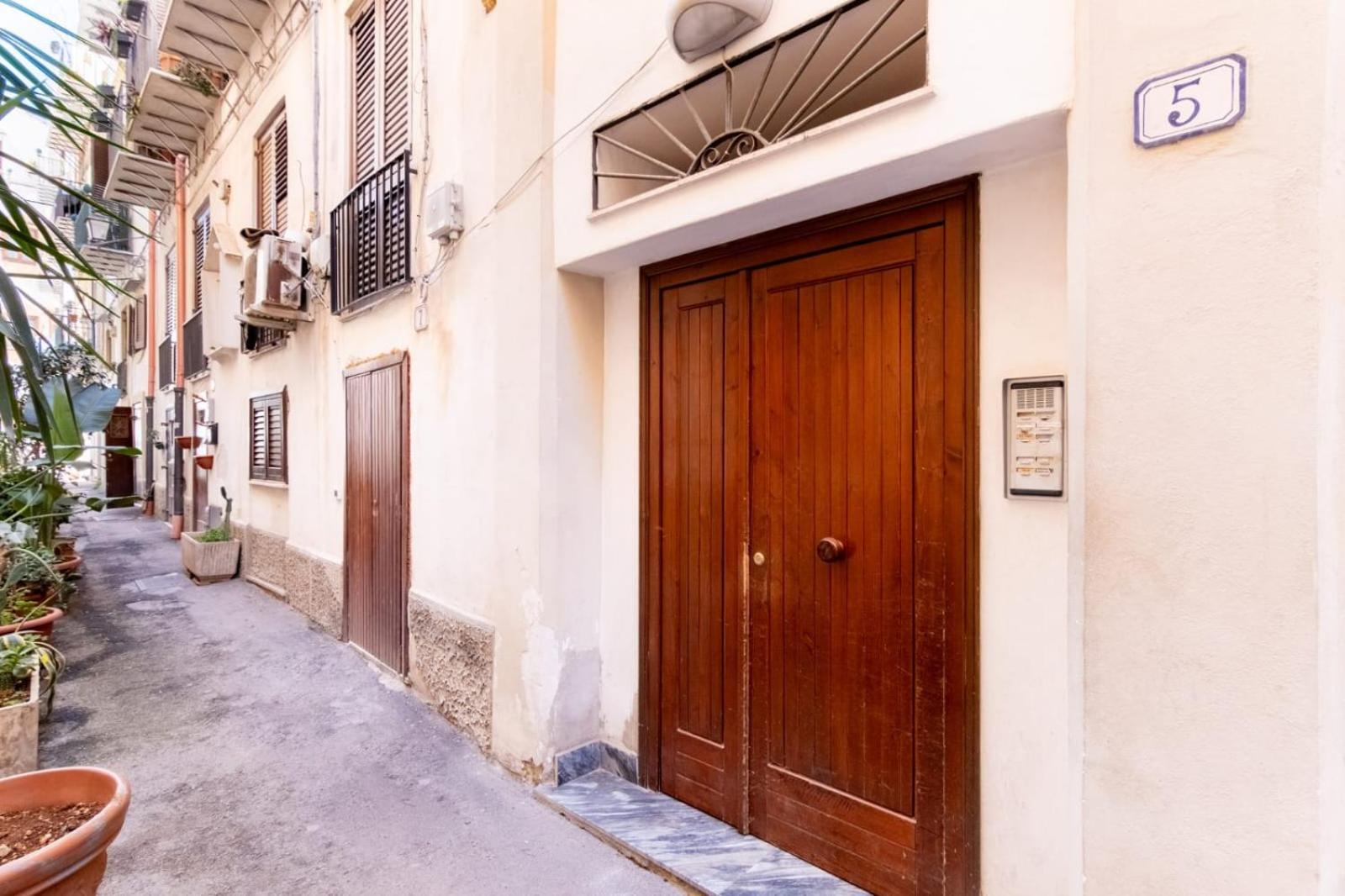 Talia - Central And Elegant Suites In The Heart Of Παλέρμο Εξωτερικό φωτογραφία